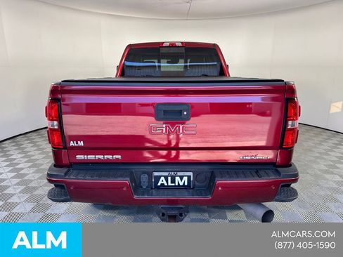 Used 2019 GMC Sierra 2500 Denali w/ Duramax Plus Package image 9
