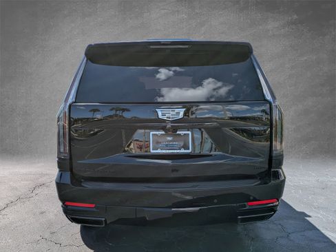 Certified 2026 Cadillac Escalade ESV Platinum Sport w/ LPO, ONYX Package image 5