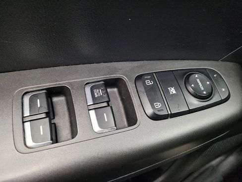 Used 2021 Kia Sportage LX image 27