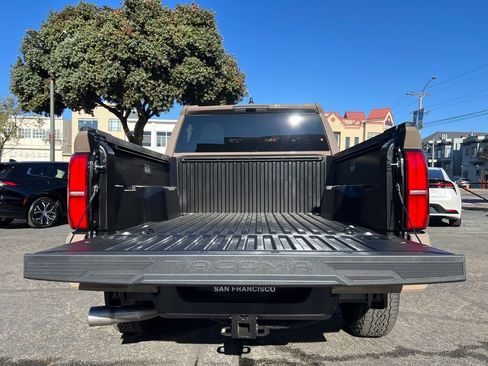 New 2026 Toyota Tacoma TRD Off-Road image 8