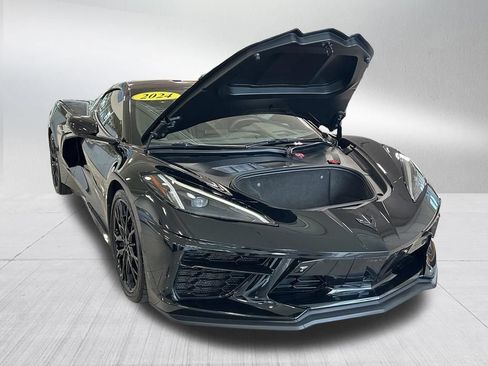 Used 2024 Chevrolet Corvette Stingray Preferred Cpe w/ Stealth Interior Trim Package RWD image 27