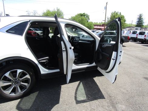 Used 2024 Ford Escape Platinum AWD/4WD image 26