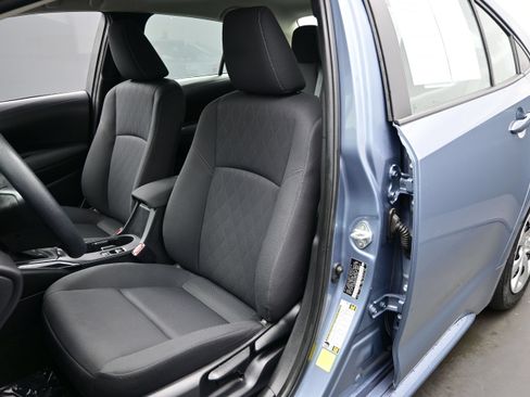 Used 2024 Toyota Corolla LE FWD image 9