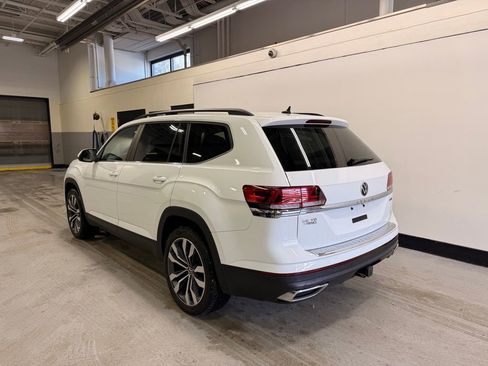 Used 2022 Volkswagen Atlas SE image 3