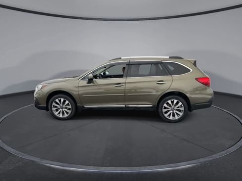 Used 2018 Subaru Outback 2.5i Touring image 5