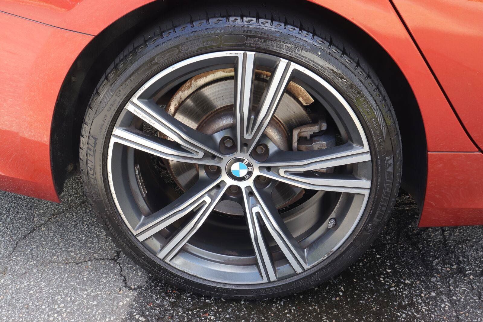 Used 2021 BMW 330i Sedan w/ Premium Package RWD image 37
