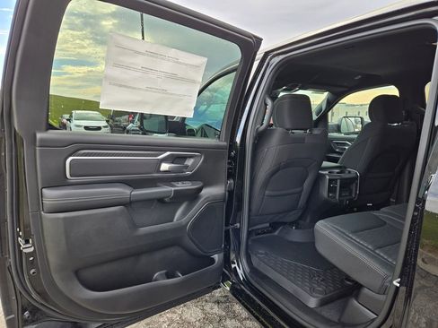 New 2026 RAM 1500 4x4 Crew Cab image 25