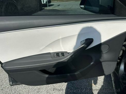 Used 2025 Tesla Model 3 Performance AWD/4WD image 9