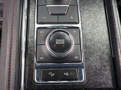 Certified 2022 Ford Expedition Limited image 33