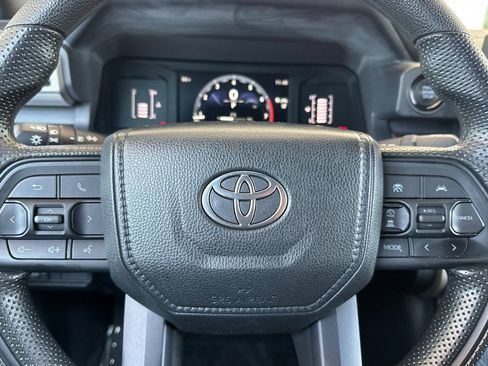 Certified 2024 Toyota Tacoma SR5 AWD/4WD image 28