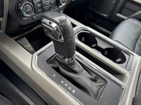 Used 2020 Ford F150 Lariat image 23