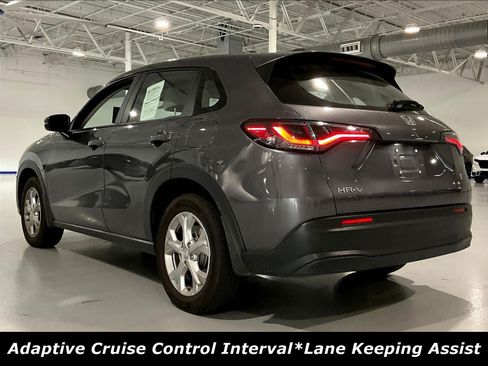 Used 2025 Honda HR-V LX image 3