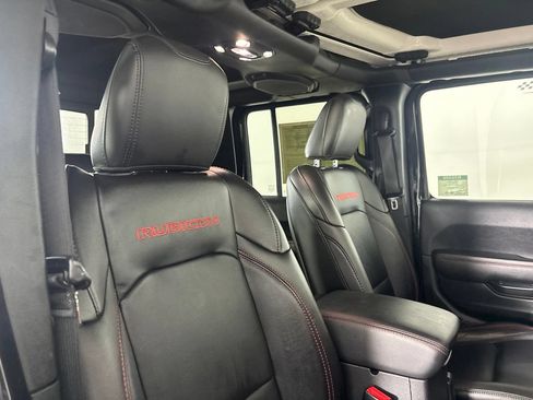 Used 2020 Jeep Gladiator Rubicon AWD/4WD image 29