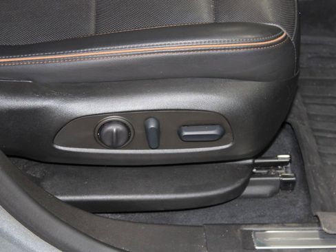 Used 2023 GMC Acadia AT4 w/ Preferred Package image 28