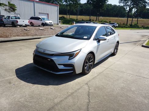 Used 2024 Toyota Corolla SE FWD image 24