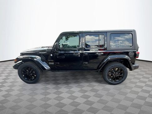 Used 2023 Jeep Wrangler Unlimited Sahara w/ Cold Weather Group AWD/4WD image 9