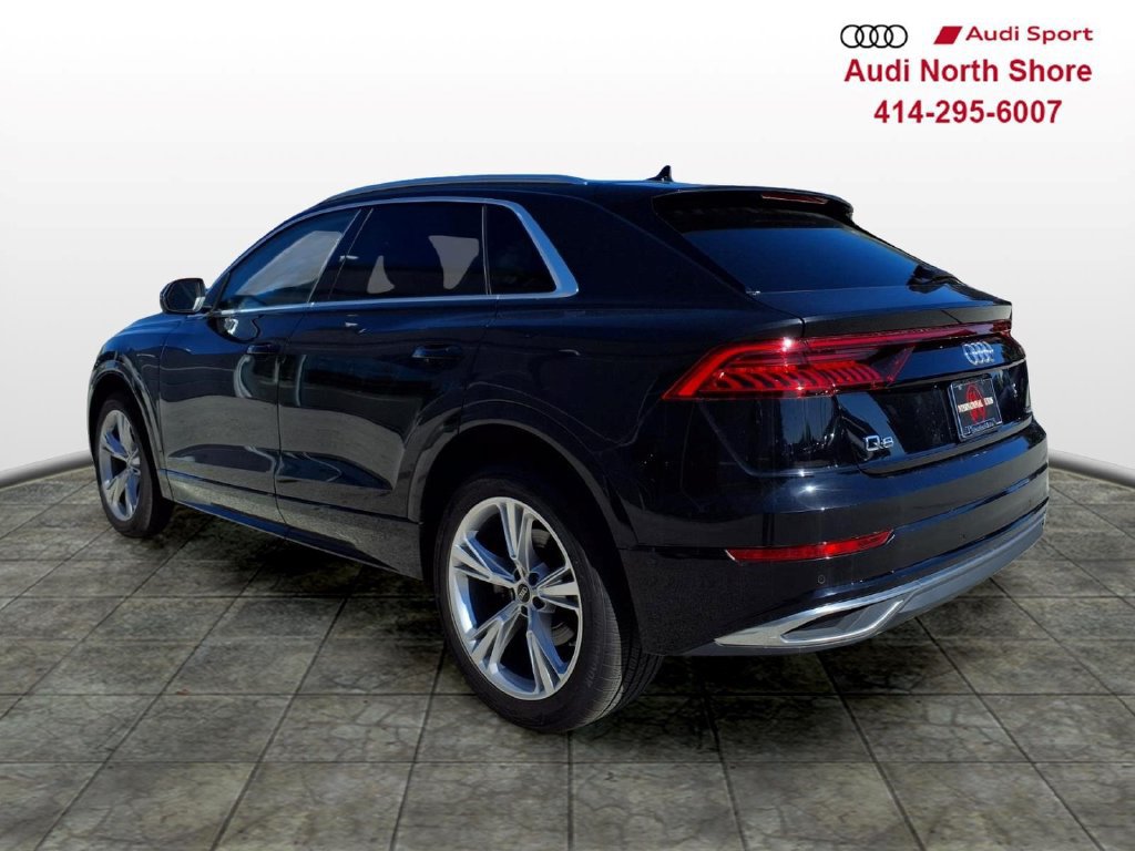Used 2023 Audi Q8 Premium w/ Convenience Package AWD/4WD image 4
