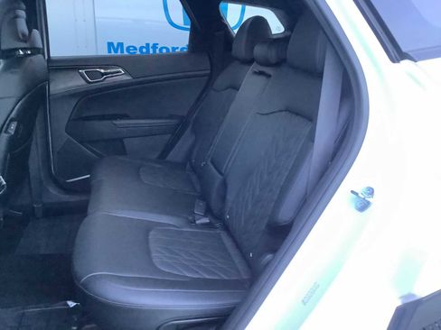 Used 2023 Kia Sportage X-Line w/ X-Line Premium Package image 13