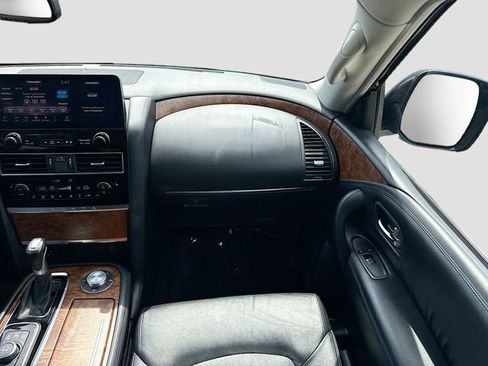 Used 2024 Nissan Armada SL AWD/4WD image 18