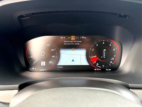 Used 2020 Volvo S90 T6 R-Design image 16