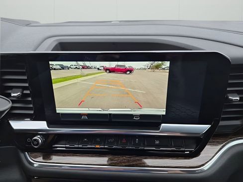 Used 2024 GMC Sierra 1500 Elevation image 42