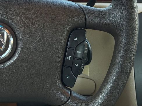 Used 2007 Buick Lucerne CX image 15
