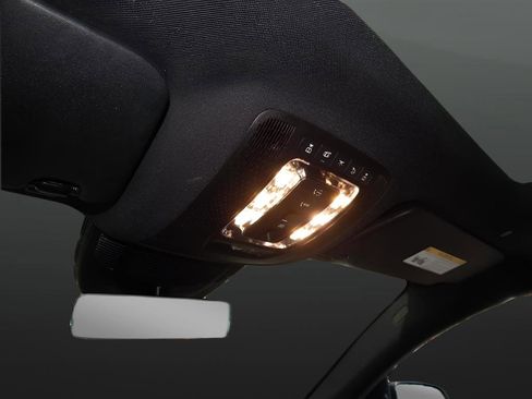 Used 2023 Mercedes-Benz GLE 53 AMG GLE 53 AMG w/ Exterior Lighting Package image 18