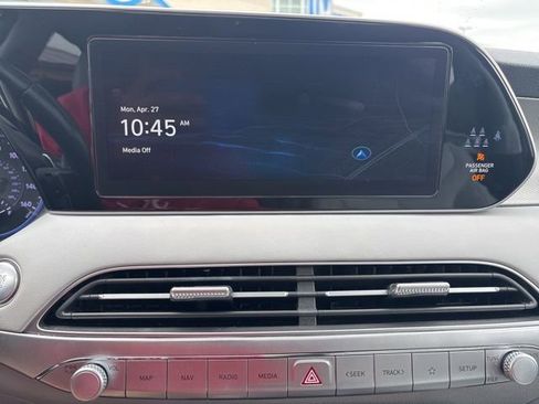 Used 2022 Hyundai Palisade SEL w/ Premium Package FWD image 17