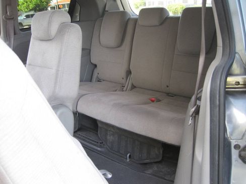 Used 2012 Honda Odyssey EX image 25