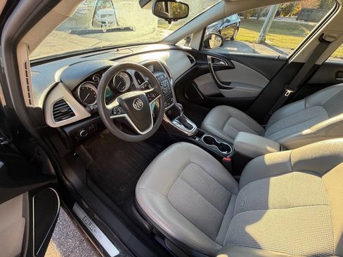 Used 2017 Buick Verano image 9