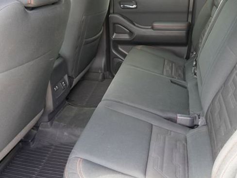 Used 2023 Nissan Frontier PRO-4X w/ Pro Convenience Package AWD/4WD image 12