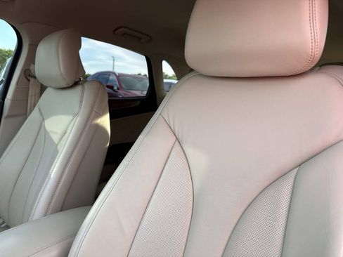 Used 2017 Lincoln MKC Select w/ Select Plus Package image 26