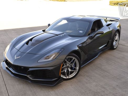 Used 2019 Chevrolet Corvette ZR1 image 32