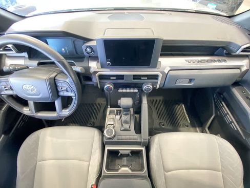 Used 2024 Toyota Tacoma SR5 AWD/4WD image 23
