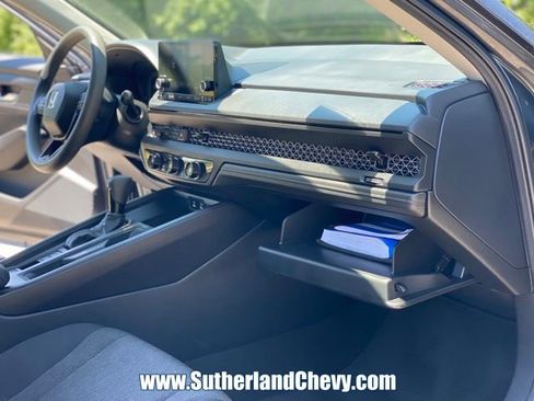 Used 2025 Honda Accord LX image 16