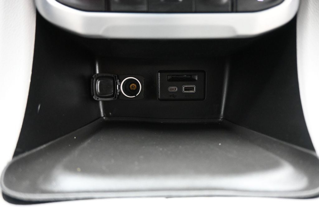 Used 2020 GMC Acadia SLT w/ Trailering Package FWD image 25