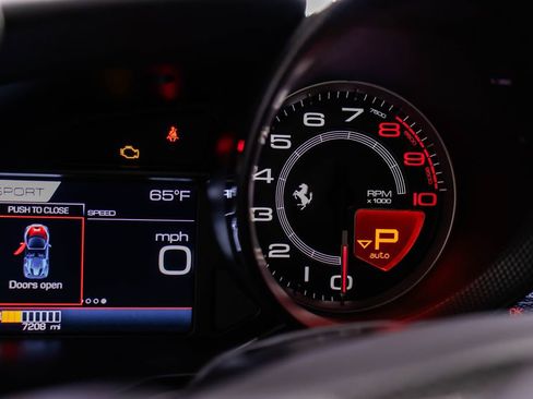 Certified 2022 Ferrari F8 Tributo image 39