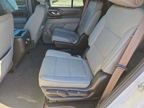 Used 2021 GMC Yukon SLT w/ SLT Luxury Plus Package image 17