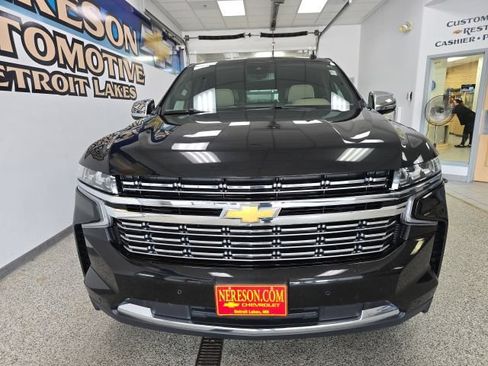 Used 2024 Chevrolet Tahoe Premier AWD/4WD image 2