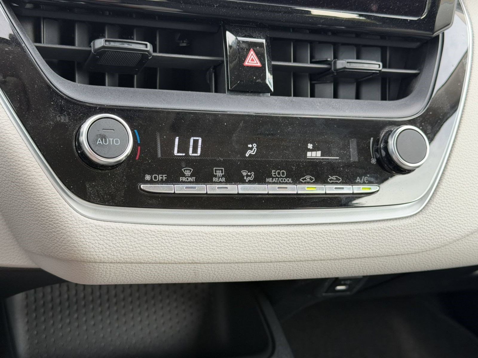 Certified 2024 Toyota Corolla LE FWD image 20
