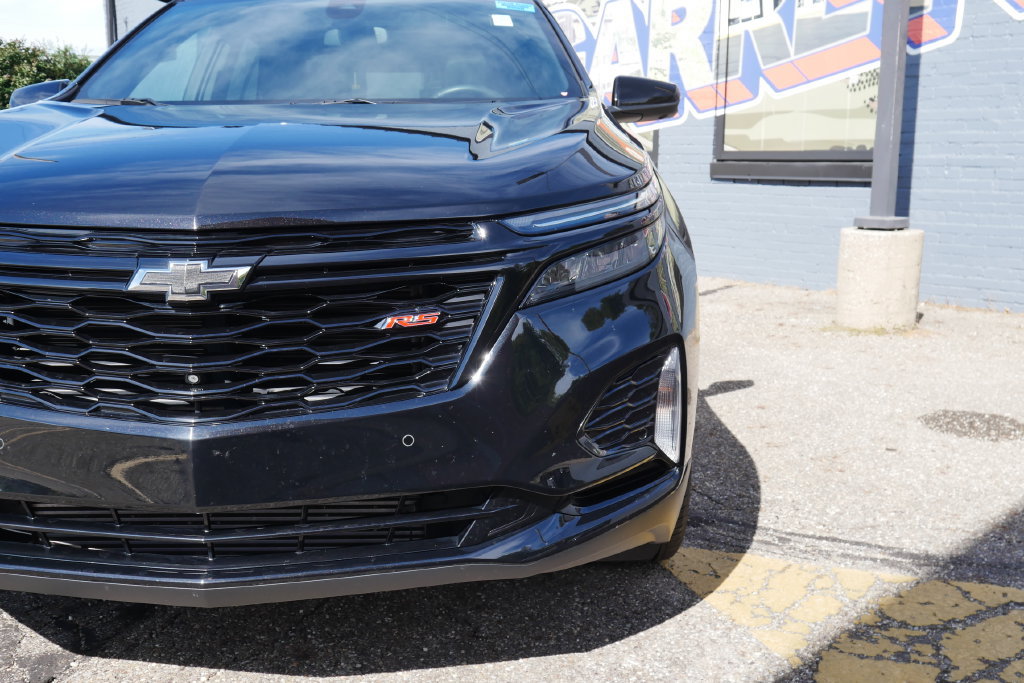Used 2024 Chevrolet Equinox RS w/ RS Leather Package AWD/4WD image 3