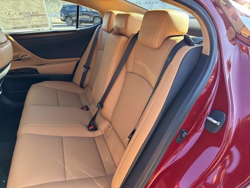 New 2025 Lexus ES 350 w/ Premium Package image 12