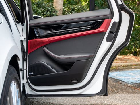 New 2025 Porsche Panamera image 39