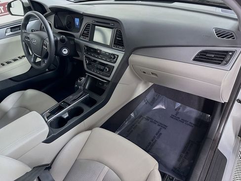 Used 2016 Hyundai Sonata SE image 29