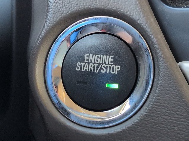 Used 2020 GMC Yukon Denali w/ Open Road Package RWD image 32