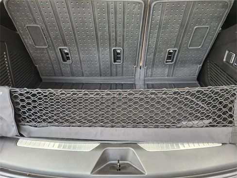 Used 2024 Chevrolet Tahoe Premier w/ Advanced Technology Package image 27