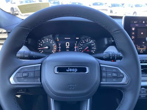 New 2026 Jeep Compass Limited image 12