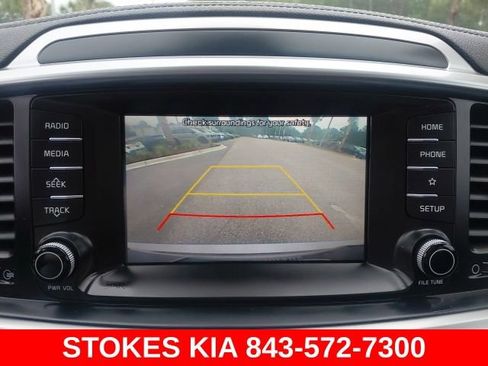 Used 2020 Kia Sorento EX AWD/4WD image 16