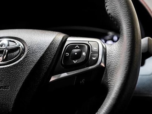Used 2017 Toyota Camry SE FWD image 27