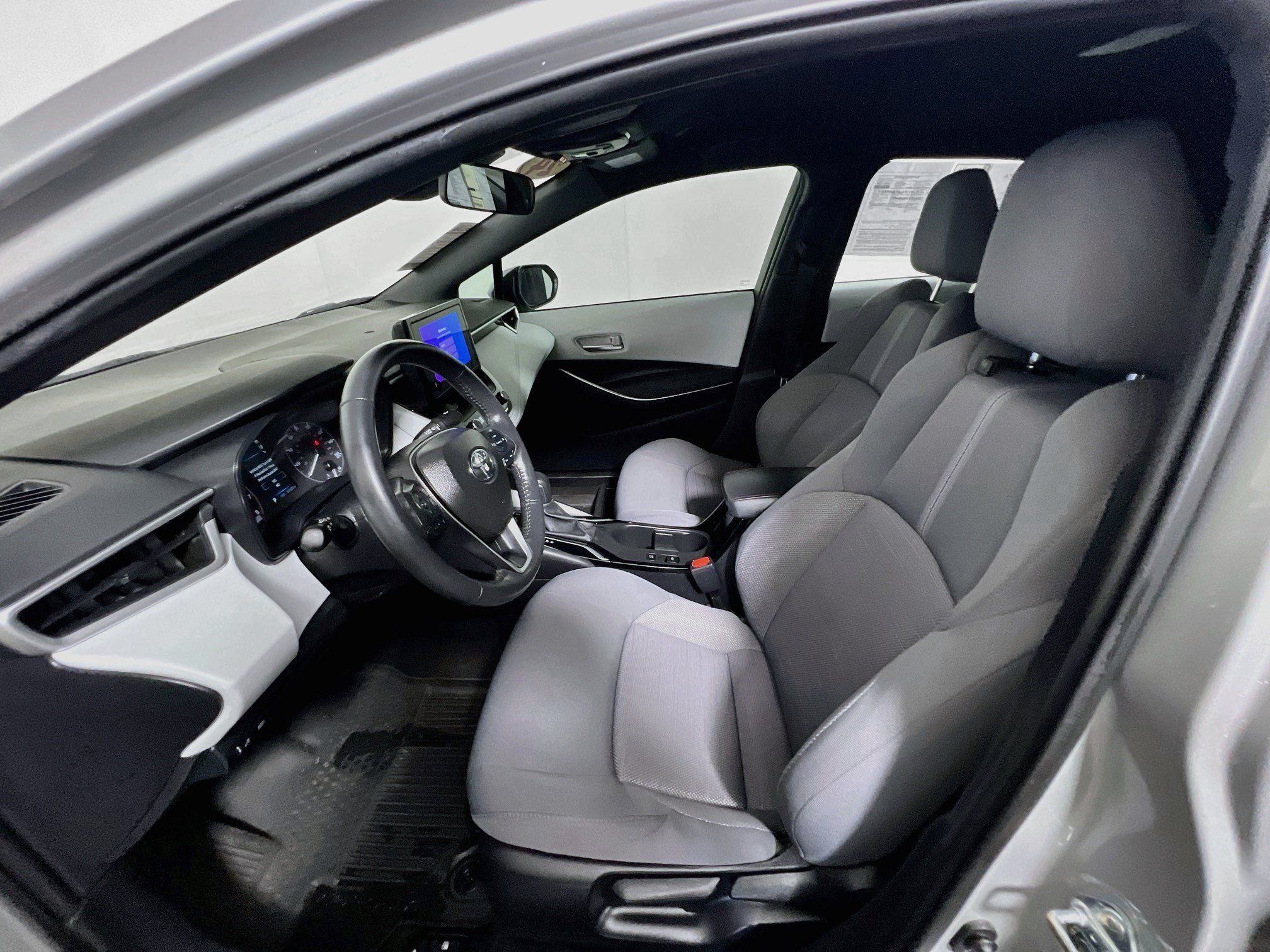 Used 2024 Toyota Corolla SE FWD image 14